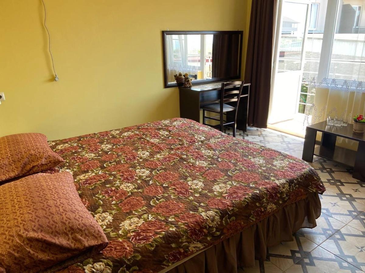 Park-Hotel Abkhazia トゥサンドリプシュ エクステリア 写真