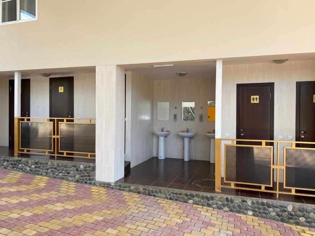 Park-Hotel Abkhazia トゥサンドリプシュ エクステリア 写真
